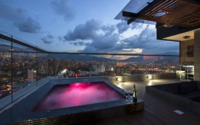El Poblado Penthouse With Private Pool and Jacuzzi in Perfect Location