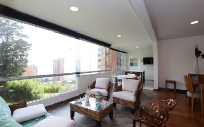 El Poblado Apartment with Stunning Green Views Near El Tesoro