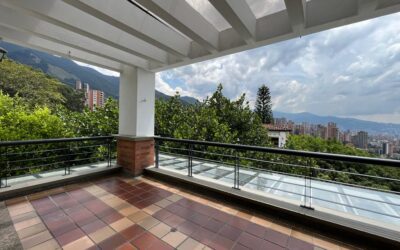 3BR El Poblado Two Level Home in Gated Community With High Ceilings, Low Fees, and Impressive Valley Views