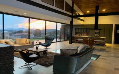 Incredible, Like-New Modern Design Home in Alto de Las Palmas of Envigado With Luxury Swimming Pool and Sunset Views