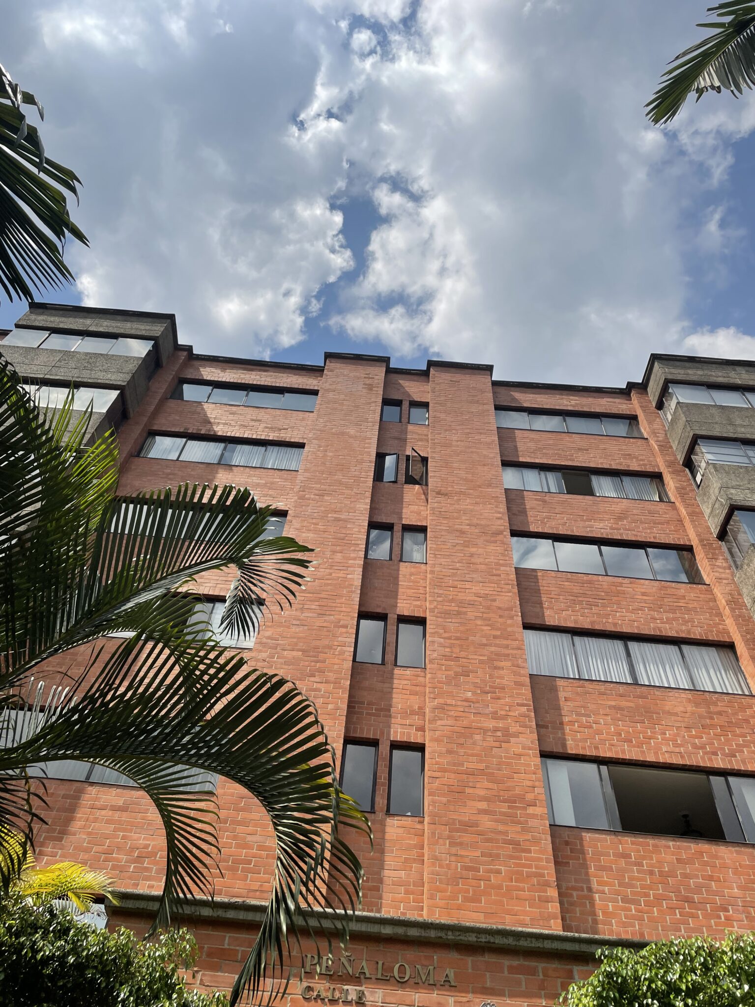 4BR Castropol Apartment for Frequent Travelers | PRM