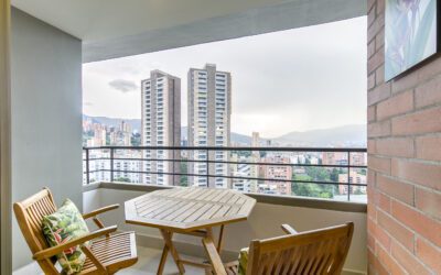 Turnkey Provenza (El Poblado) Penthouse With Low Taxes and Three Units Per Floor – Steps From Entertainment