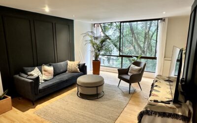 The Perfect Provenza (El Poblado) Rental Property – Remodeled, Open Kitchen, Two Balconies, and Soothing Green Views – Just Five Minutes Walking To Entertainment