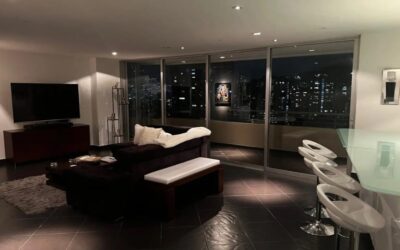 Exclusive! Provenza Penthouse In Well-Known Building With Open-Floor Plan, Turnkey Pricing, and A/C – Steps From Nightlife