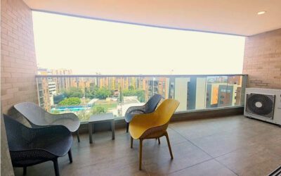 Fairly New 2BR Envigado Apartment With A/C and City Views – Located In Popular, Walkable Area