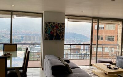 High-Floor, Turnkey Castropol (El Poblado) 4BR Apartment With Spacious Balcony and Lovely Views