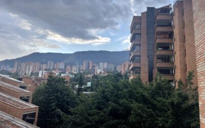 4BR, Centrally Located El Poblado Penthouse With Two Levels, Super Views, and a Fantastic, Quiet Community