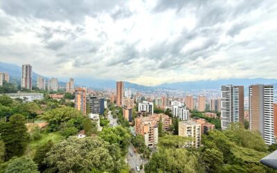High-Floor Patio Bonito (El Poblado) 3BR Apartment With Two Balconies and Panoramic Views
