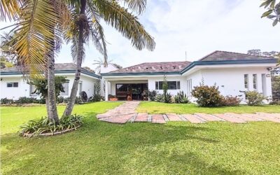 3BR Llanogrande Country House On 0.52 Acres and Just 15 Minutes To The International Airport