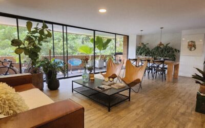 Remodeled 3BR El Poblado Apartment With Green Views, Open Spaces, and Central Location